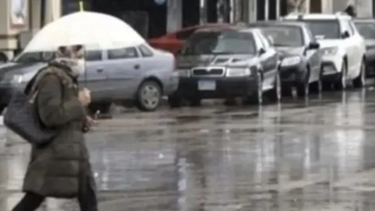 أمطار ورياح قوية تضرب عدة مناطق وسط تقلبات جوية مفاجئة اليوم الجمعة